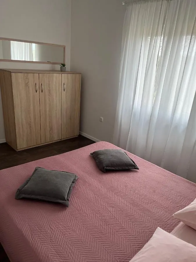 Apartment Sanja زادار